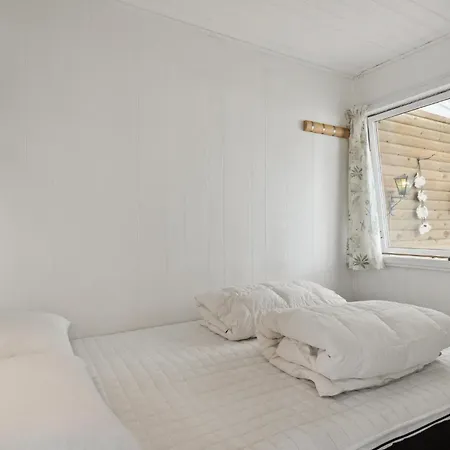 Vakantiehuis Lovely In With Wifi Hejls